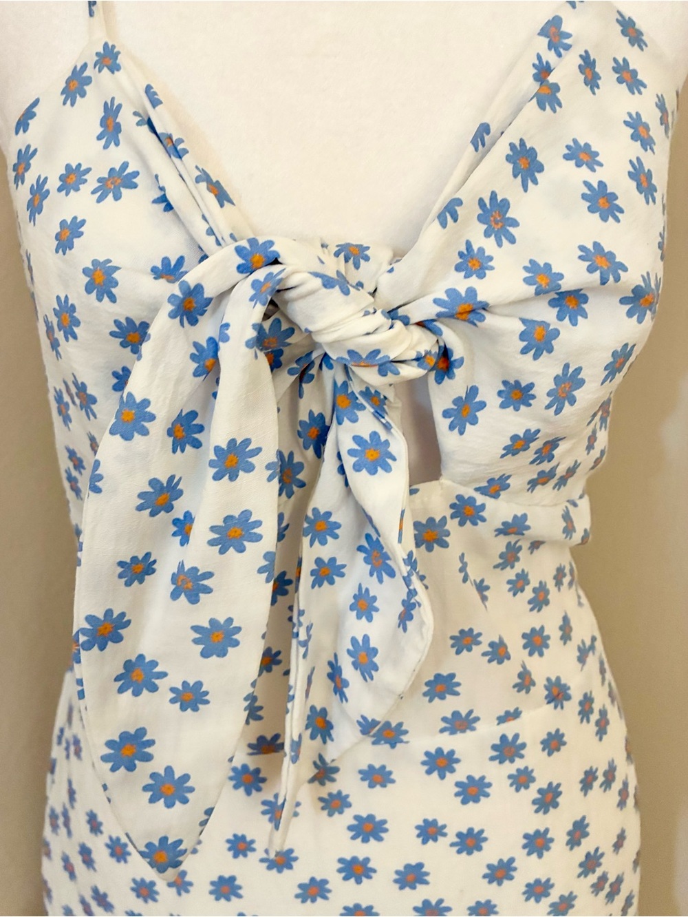 Cider Dress White Floral Tie-Front Sundress with Blue Daisies 🌼